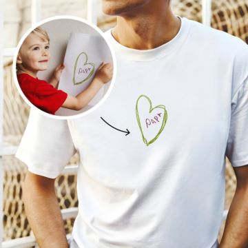 Personalisierbares T-Shirt mit deiner Zeichnung vorne