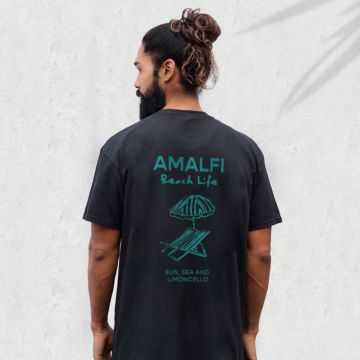 Personalisierbares T-Shirt mit Urlaubs-Illustration