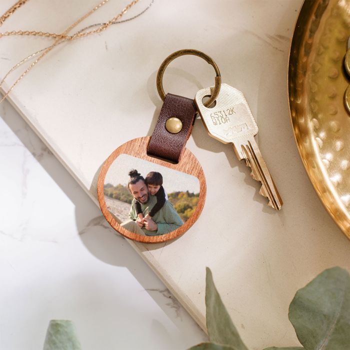 Personalisierbarer Holz Schlüsselanhänger mit Foto Personalisierbarer Holz Schlüsselanhänger mit Foto