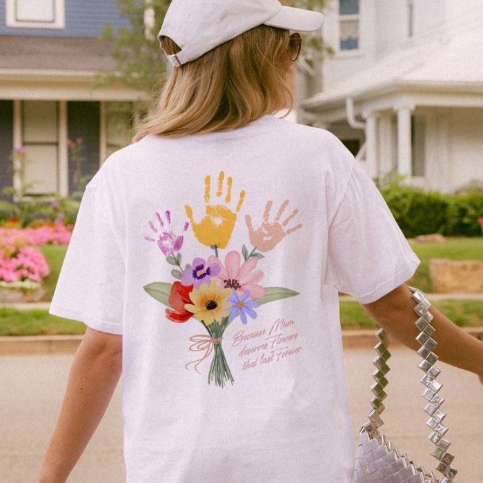 Personalisierbares T-Shirt Blumenstrauß mit Handabdruck Personalisierbares T-Shirt Blumenstrauß mit Handabdruck