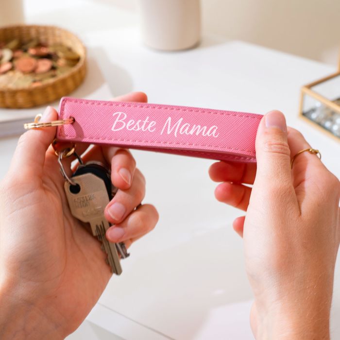 Personalisierbares Lederband mit Text Personalisierbares Lederband mit Text